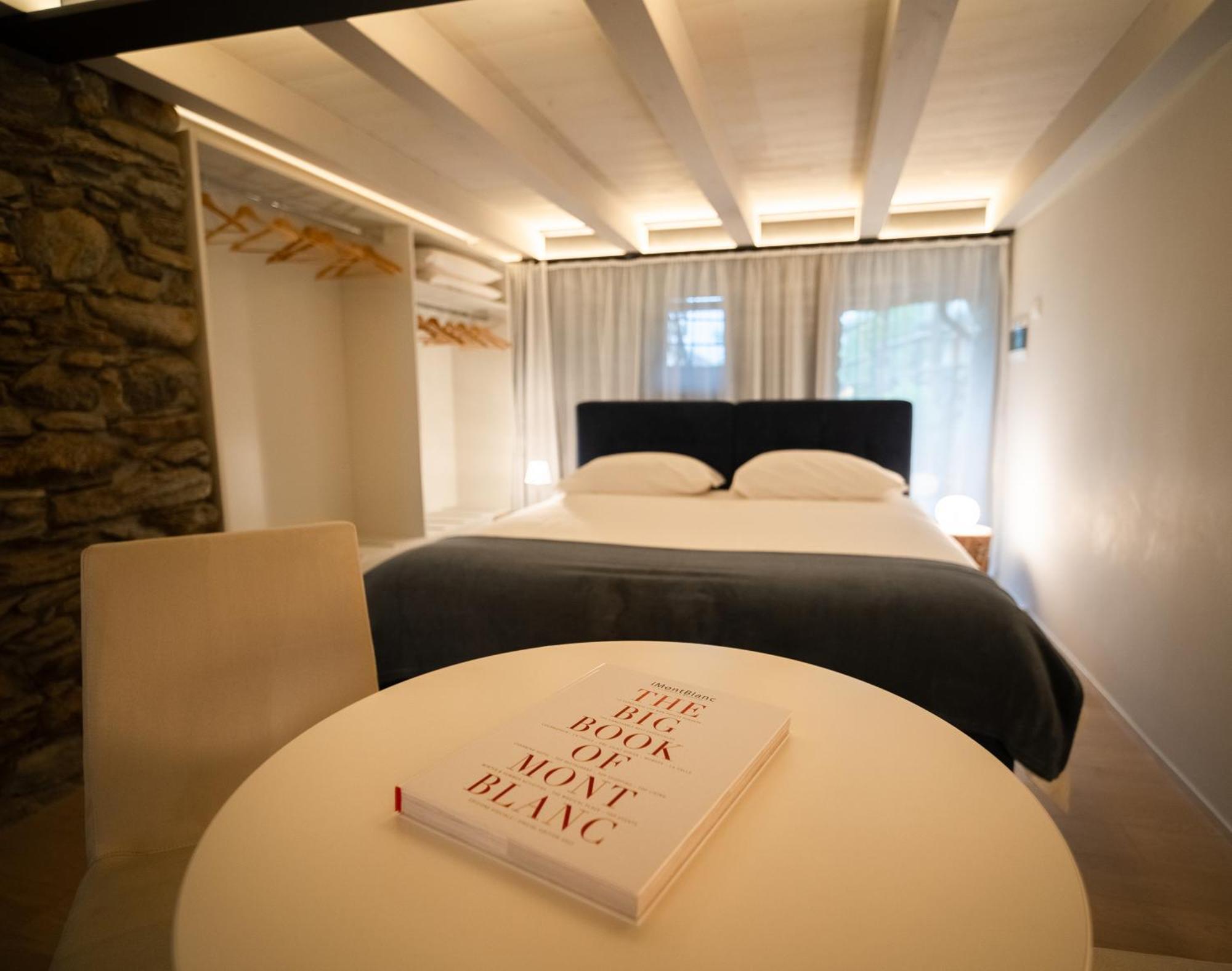 V&V Rentroom Design Gignod 客房 照片